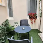 Au Calme Avec Cour Avec 1 Siege Massant! * Nancy