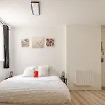 Daire Au Calme Avec Cour Avec 1 Siege Massant! *