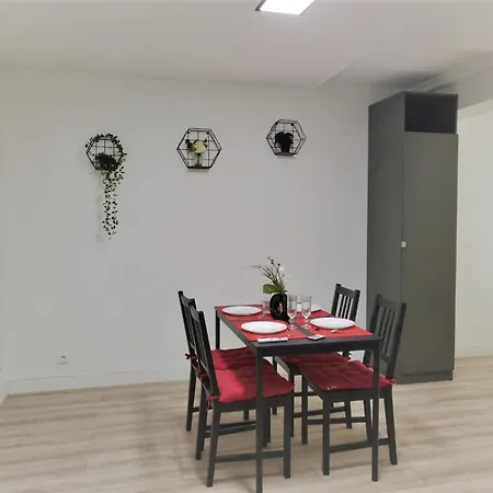 Apartment Au Calme Avec Cour Avec 1 Siege Massant! Nancy